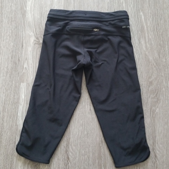 Nike crop size S - Picture 4 of 5